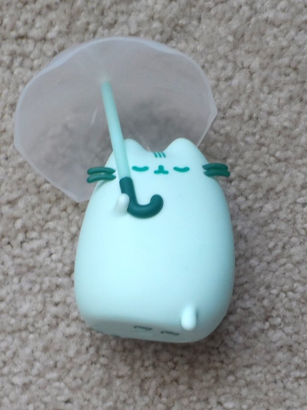 Pusheen Rainy Day Figurine - Picture 4 of 5